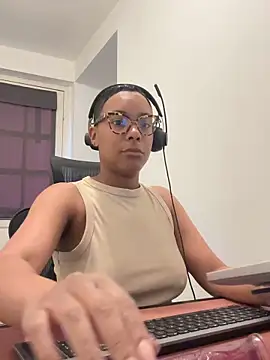 Melia Rayne online show from May 2026 09:14:01 AM