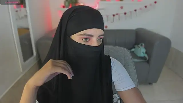 Snapshot of salma_arabicc chatting on September 2025 04:16:01 AM salma arabicc online show from September 2025 04:16:01 AM