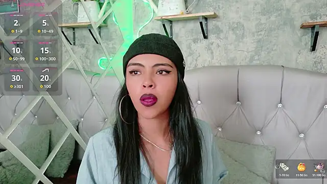 Devil AliceXo online show from April 2026 08:32:01 PM