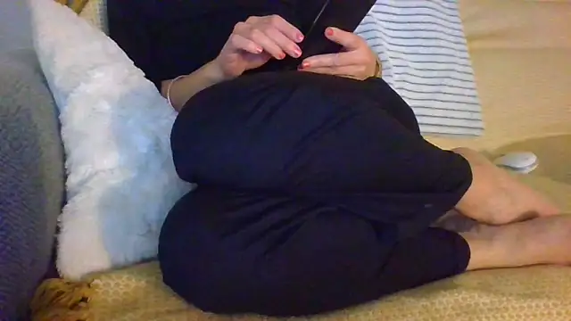 Valentinette online show from November 2025 09:25:02 PM