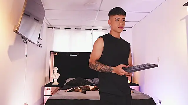 ErosKhaos online show from March 2025 08:46:02 PM