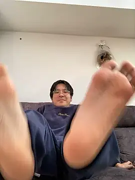 waka3232 online show from November 2025 01:39:01 AM