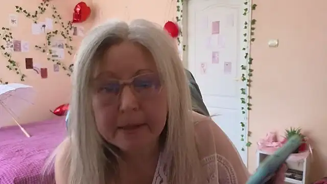 Wane Witch online show from March 2026 10:41:02 AM