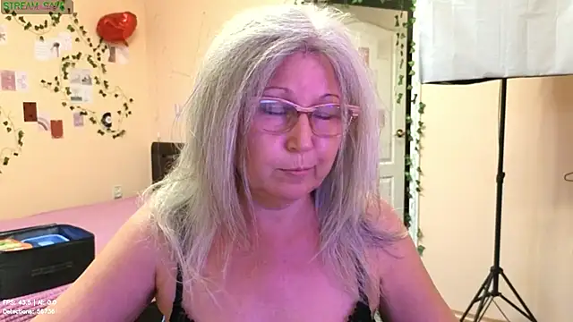Snapshot of Wane_Witch chatting on July 2026 04:27:02 PM Wane Witch online show from July 2026 04:27:02 PM