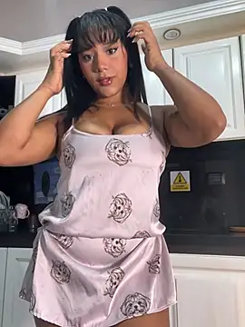 Snapshot of adalinarusell_ chatting on July 2026 11:28:01 AM adalinarusell online show from July 2026 11:28:01 AM