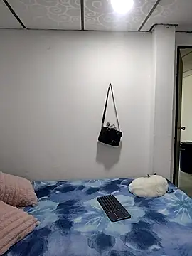 mialorents online show from November 2025 07:58:01 PM