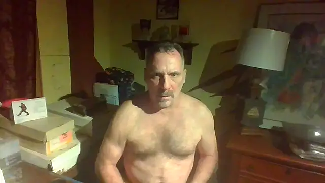 Snapshot of HunkofRock chatting on March 2026 03:02:02 AM HunkofRock online show from March 2026 03:02:02 AM