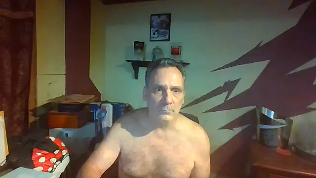 Snapshot of HunkofRock chatting on July 2026 03:12:01 AM HunkofRock online show from July 2026 03:12:01 AM