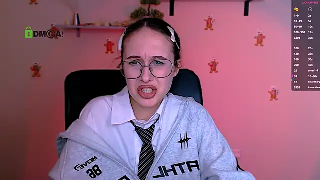 Snapshot of mona_cloud chatting on January 2026 08:11:02 PM mona cloud online show from January 2026 08:11:02 PM