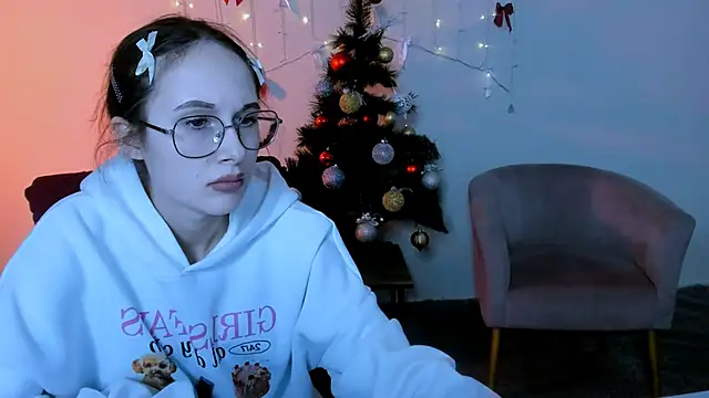 Snapshot of mona_cloud chatting on January 2026 12:13:01 AM mona cloud online show from January 2026 12:13:01 AM