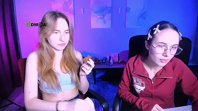 Snapshot of mona_cloud chatting on February 2026 07:52:01 PM mona cloud online show from February 2026 07:52:01 PM