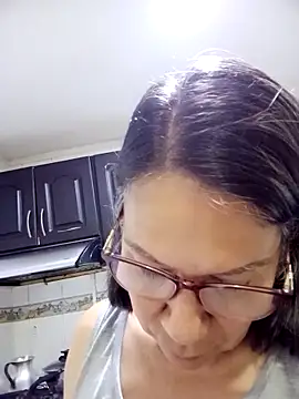 victoria wayne online show from April 2026 10:05:01 AM