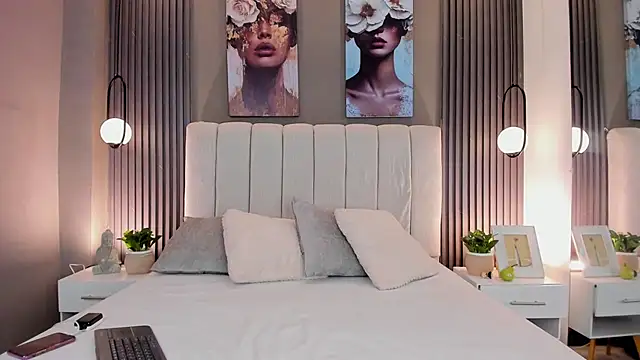 GiannaColling1 online show from November 2025 08:08:02 PM