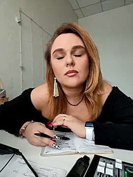Snapshot of Juicy_PeachLux chatting on March 2025 08:55:02 AM Juicy PeachLux online show from March 2025 08:55:02 AM
