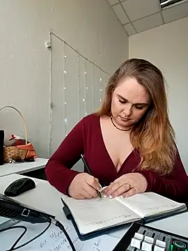 Snapshot of Juicy_PeachLux chatting on September 2025 07:40:02 AM Juicy PeachLux online show from September 2025 07:40:02 AM