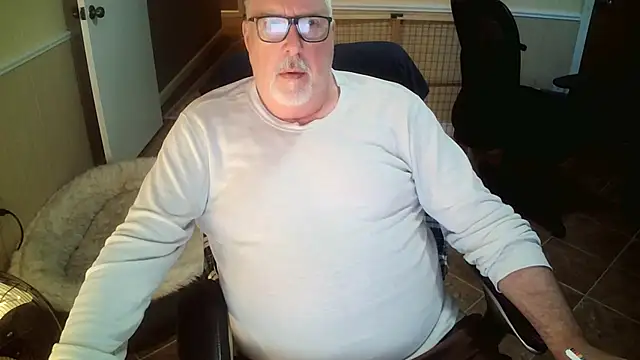 superbearboss online show from October 2025 02:21:02 PM