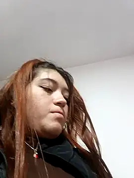 Karina Leon online show from December 2025 07:53:01 PM