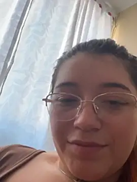 Karina Leon online show from April 2026 07:58:01 PM