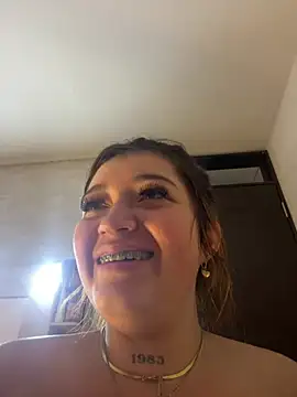 Snapshot of Karina_Leon chatting on July 2026 03:23:01 AM Karina Leon online show from July 2026 03:23:01 AM