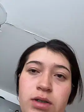 Snapshot of Karina_Leon chatting on July 2026 07:04:01 PM Karina Leon online show from July 2026 07:04:01 PM