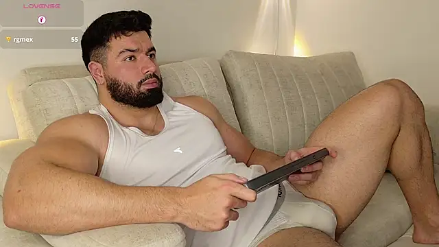 Roman Lux online show from October 2025 04:24:01 AM