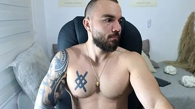 Isaac Carter online show from November 2025 11:10:03 AM