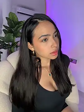  Emily Thompson  online show from October 2025 01:02:02 AM