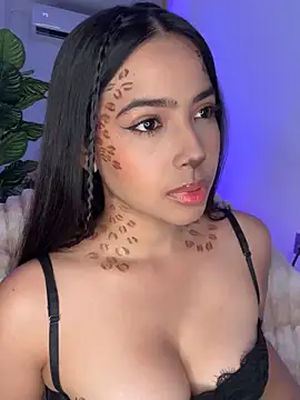  Emily Thompson  online show from October 2025 02:02:05 AM