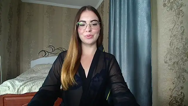 Snapshot of Leila_Kissyu chatting on June 2026 02:37:02 PM Leila Kissyu online show from June 2026 02:37:02 PM