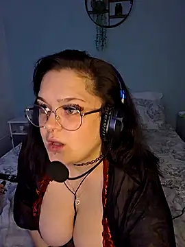 Snapshot of Saucy-Serenity chatting on September 2025 07:14:01 PM Saucy-Serenity online show from September 2025 07:14:01 PM