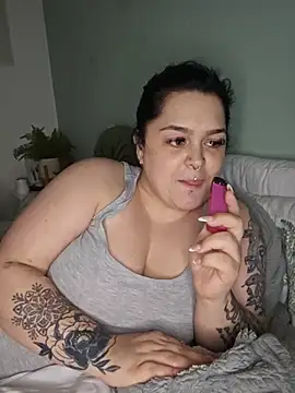Snapshot of Saucy-Serenity chatting on June 2026 09:27:02 PM Saucy-Serenity online show from June 2026 09:27:02 PM