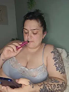 Saucy-Serenity online show from June 2026 09:58:01 PM