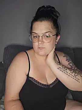 Saucy-Serenity online show from July 2026 10:34:02 PM