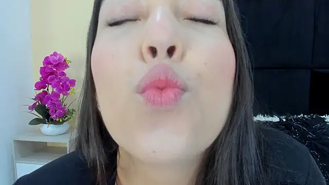 MaddyCrofft online show from March 2026 11:26:02 AM