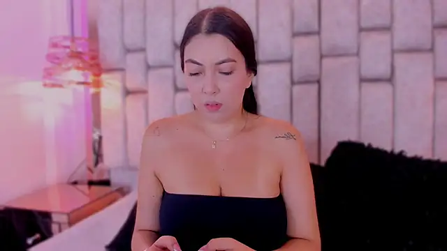 MaddyCrofft online show from March 2026 11:11:02 AM