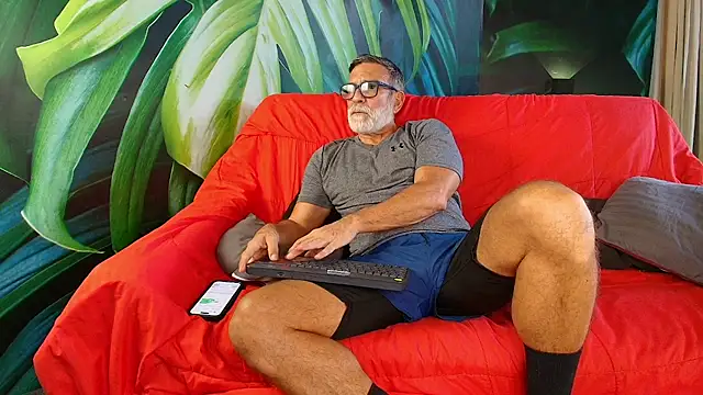 LukeCrews online show from September 2025 07:17:02 PM