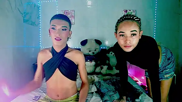 KimberlyXtreme online show from October 2025 09:27:02 PM