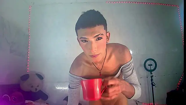 KimberlyXtreme online show from December 2025 10:24:01 AM