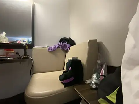 KITTYBOOBOOFUXX online show from February 2026 05:12:02 PM