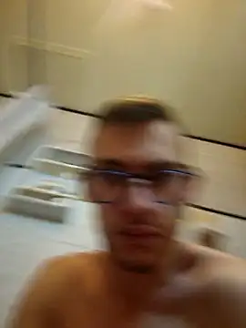 Snapshot of Yukysama79 chatting on November 2025 10:37:02 AM Yukysama79 online show from November 2025 10:37:02 AM