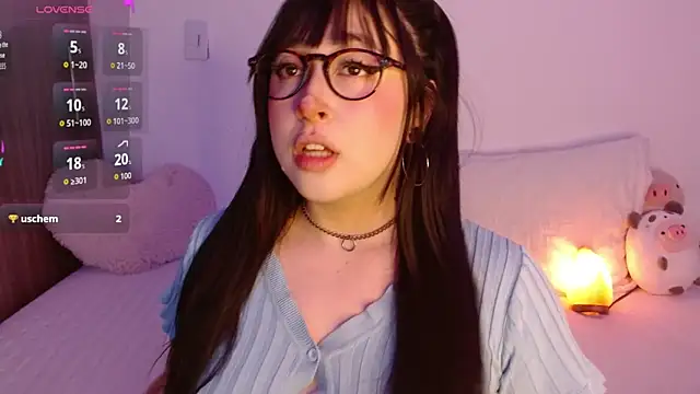 Oliviargf online show from November 2025 12:05:01 AM