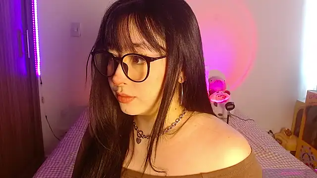 Oliviargf online show from June 2026 01:14:01 PM
