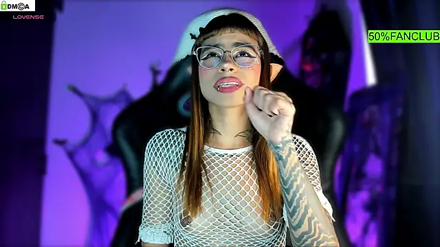 Snapshot of sofiafenty chatting on October 2025 05:33:01 PM sofiafenty online show from October 2025 05:33:01 PM