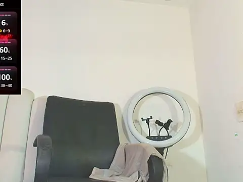 Keeitlin online show from November 2025 10:23:02 PM