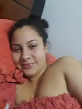 esmeralda jadees online show from March 2025 03:35:01 PM