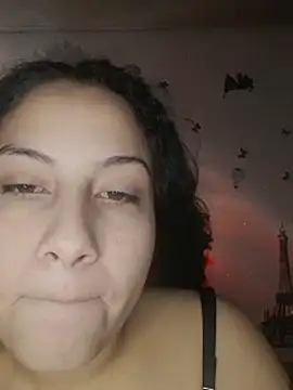 esmeralda jadees online show from March 2025 06:39:02 PM