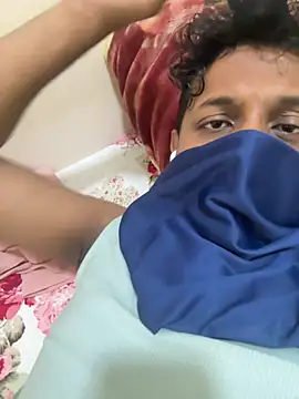 Snapshot of MIRTHICK2002 chatting on March 2025 10:52:01 AM MIRTHICK2002 online show from March 2025 10:52:01 AM