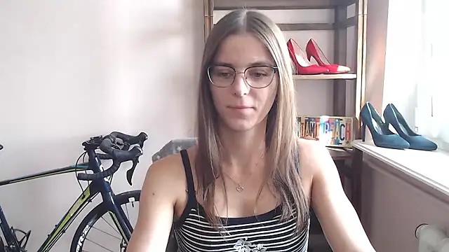 Snapshot of love_megi chatting on May 2026 01:29:02 PM love megi online show from May 2026 01:29:02 PM