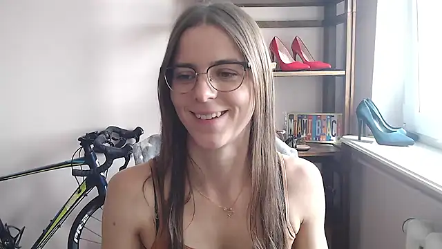 Snapshot of love_megi chatting on June 2026 01:36:01 PM love megi online show from June 2026 01:36:01 PM