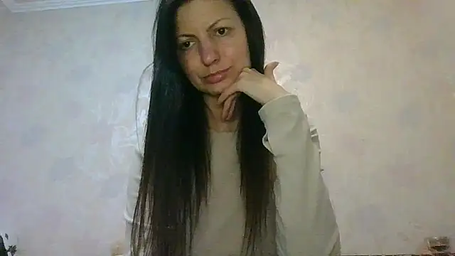 AliseWats online show from April 2026 09:01:01 PM